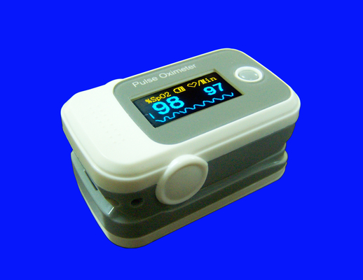 Oxímetro de pulso dedo de bebê com sistema de menus de configuração e 2 pilhas AAA